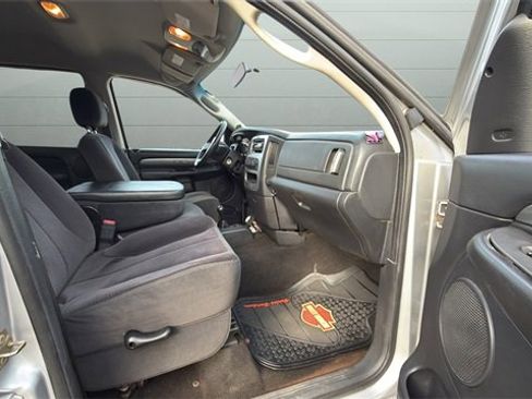 Used 2005 Dodge Ram 1500 Truck SLT w/ Daytona Edition Group image 19