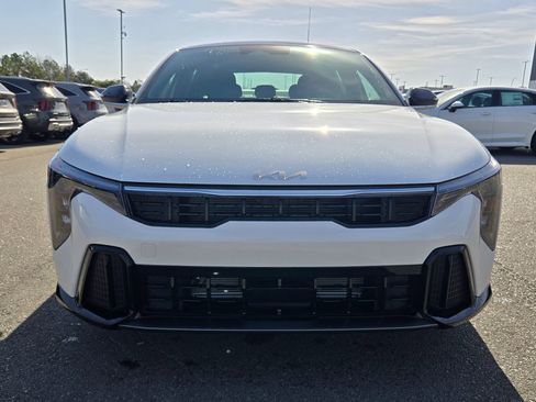 New 2026 Kia K4 GT-Line image 2