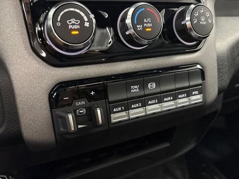 New 2026 RAM 5500 Tradesman w/ Chrome Appearance Group AWD/4WD image 28