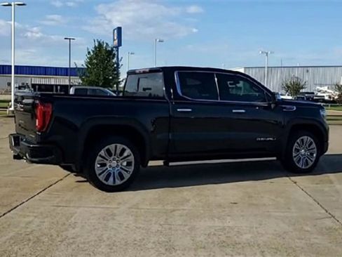 Certified 2020 GMC Sierra 1500 Denali w/ Denali Ultimate Package image 9