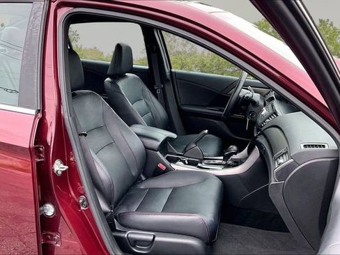 Used 2017 Honda Accord Sport Special Edition image 7