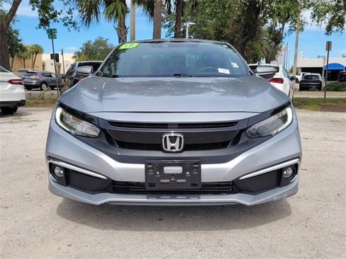 Used 2019 Honda Civic Touring image 6