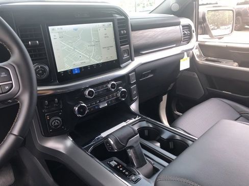 New 2025 Ford F150 Lariat w/ Equipment Group 502A High image 18