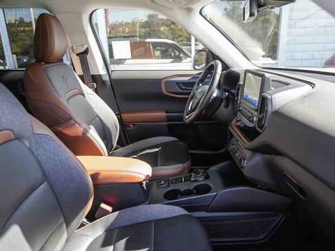 Used 2023 Ford Bronco Sport Outer Banks w/ Tech Package image 16