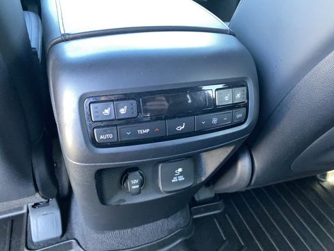 Used 2022 Hyundai Palisade Calligraphy w/ Cargo Package AWD/4WD image 36
