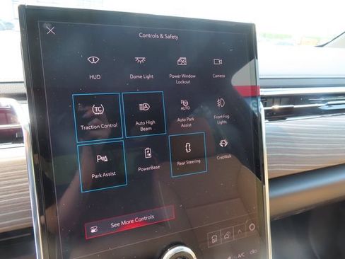 Certified 2025 GMC Sierra EV Denali AWD/4WD image 28