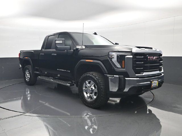 Used 2024 GMC Sierra 2500 Pro w/ Convenience Package AWD/4WD image 3