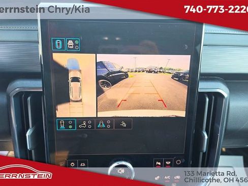Used 2026 GMC Acadia AT4 w/ LPO, Floor Liner Package AWD/4WD image 19