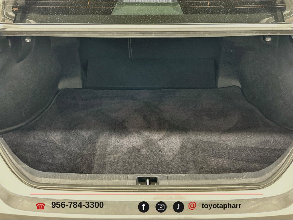 Used 2024 Toyota Camry XSE FWD image 25