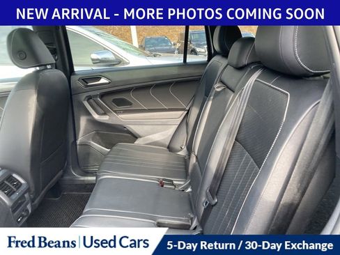 Used 2022 Volkswagen Tiguan SE R-Line image 10