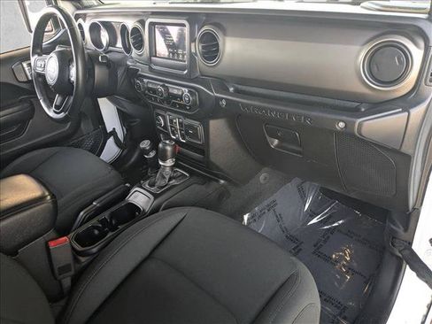 Used 2018 Jeep Wrangler Unlimited Sport S AWD/4WD image 22