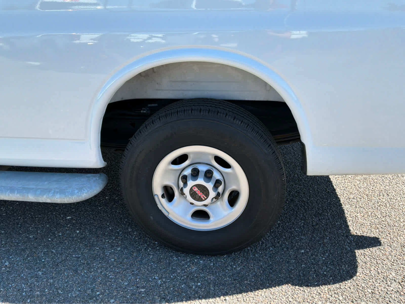 Used 2025 GMC Savana 2500 w/ Driver Convenience Package RWD image 15