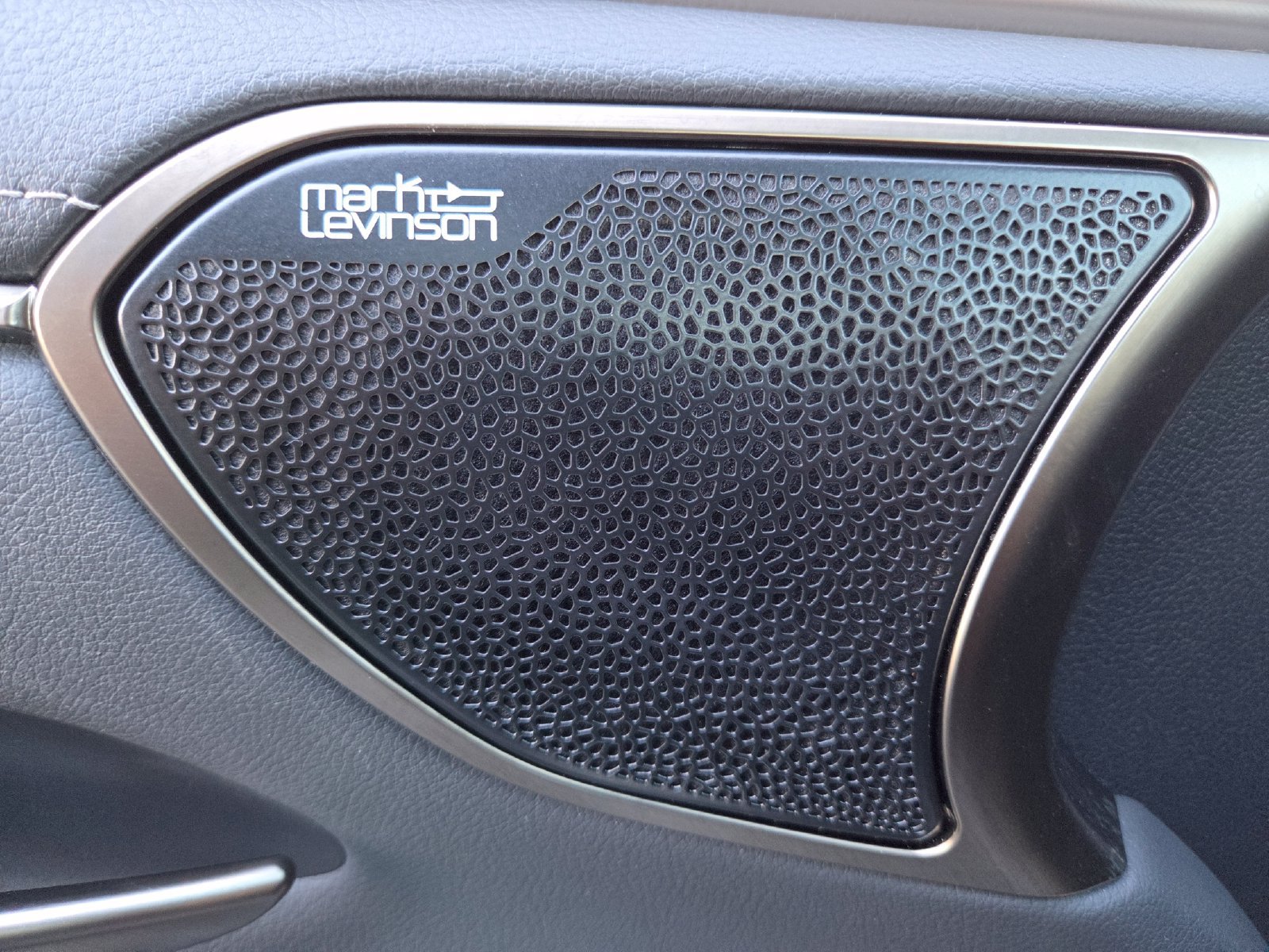 Used 2019 Lexus ES 350 F Sport w/ Accessory Package FWD image 10