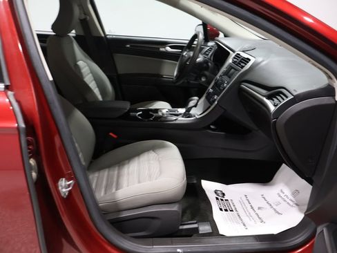 Used 2016 Ford Fusion S w/ Equipment Group 101A image 22