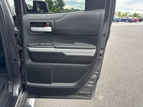 Used 2018 Toyota Tundra SR5 w/ TRD Off Road Package AWD/4WD image 16