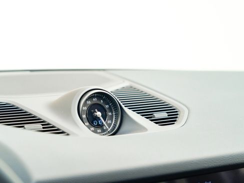 New 2026 Porsche Cayenne Coupe image 27