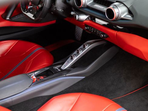 Used 2020 Ferrari 812 Superfast RWD image 60