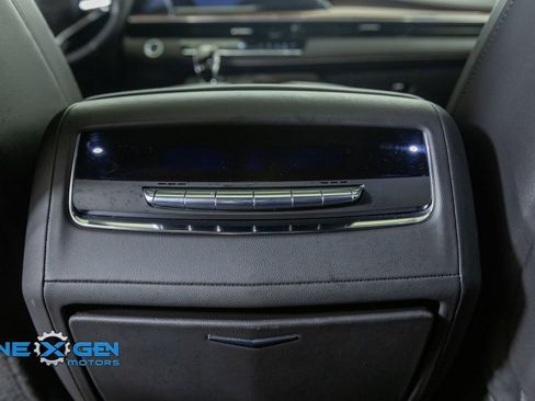 Used 2022 Cadillac Escalade ESV Premium Luxury image 31