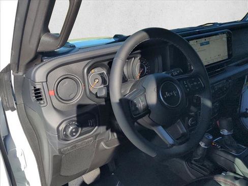 New 2025 Jeep Gladiator Rubicon image 13