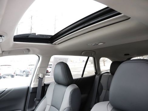 Certified 2025 Subaru Outback Onyx Edition image 16