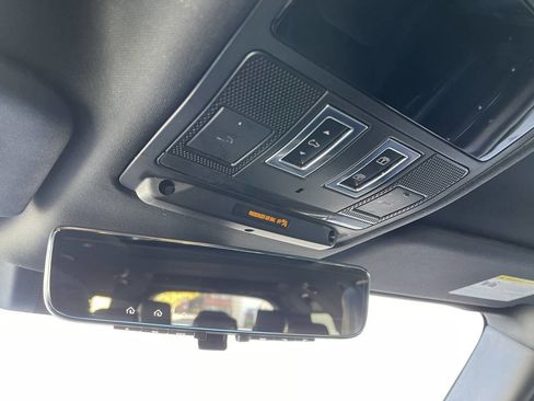 Used 2023 Land Rover Defender 130 X image 31