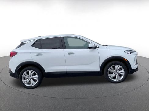 Used 2025 Buick Encore GX Preferred image 16