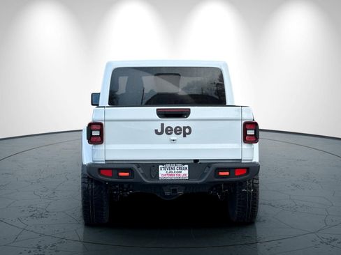 New 2026 Jeep Gladiator Mojave image 5