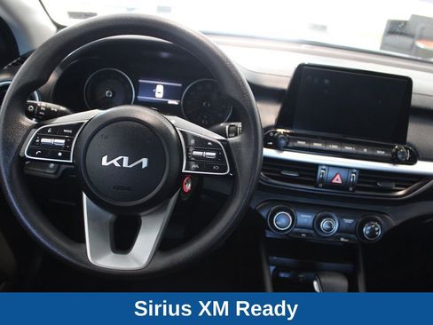 Used 2024 Kia Forte LXS w/ LXS Technology Package FWD image 7
