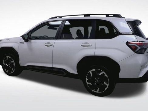 Certified 2025 Subaru Forester Limited AWD/4WD image 8