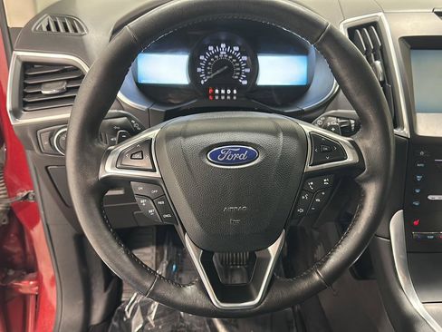 Used 2015 Ford Edge Titanium image 9