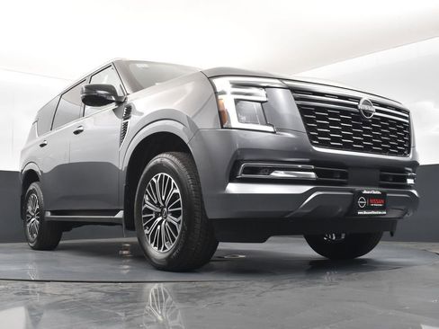 New 2025 Nissan Armada SL w/ Captain's Chari Seat Package image 39