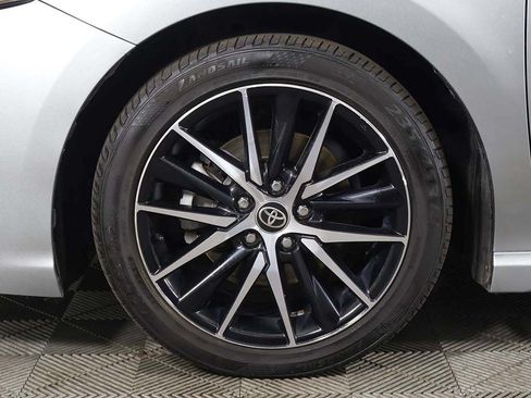 Used 2022 Toyota Camry SE FWD image 17