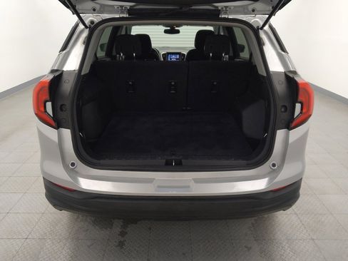 Used 2018 GMC Terrain SLE image 29