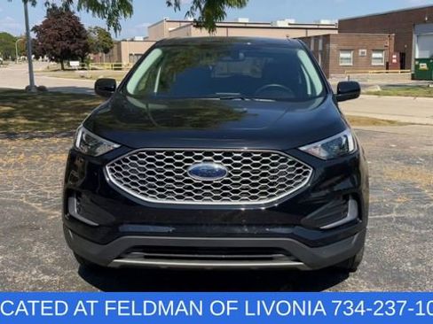 Used 2024 Ford Edge SEL image 3