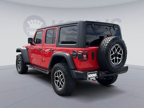 Used 2024 Jeep Wrangler Unlimited Rubicon AWD/4WD image 14