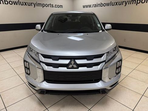 Used 2025 Mitsubishi Outlander Sport ES AWD/4WD image 2