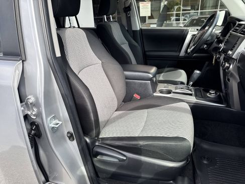 Used 2021 Toyota 4Runner SR5 AWD/4WD image 14