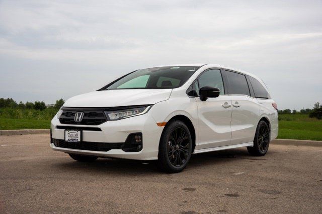 Used 2026 Honda Odyssey Sport-L image 3
