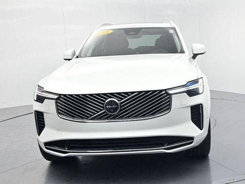 Used 2025 Volvo XC90 B5 Plus AWD/4WD image 3