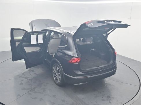 Used 2021 Volkswagen Tiguan SEL Premium R-Line image 53