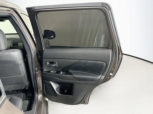 Used 2019 Mitsubishi Outlander GT AWD/4WD image 30