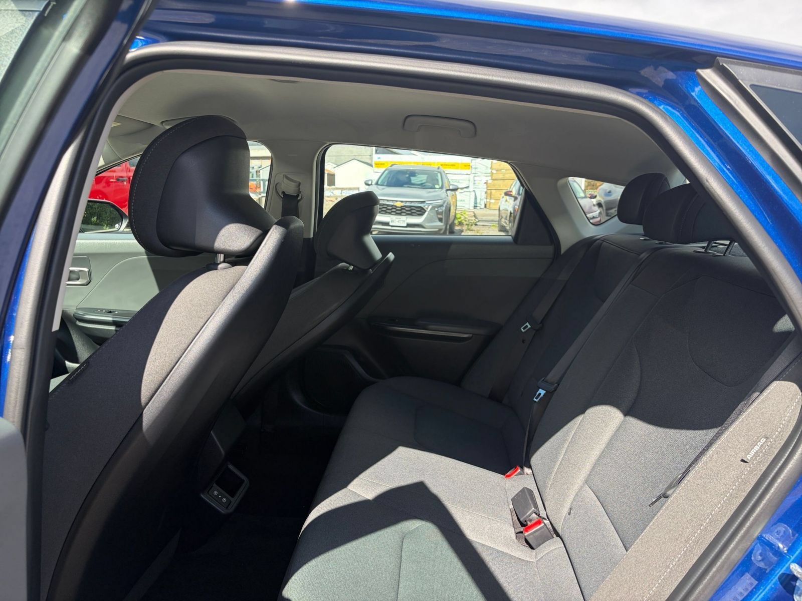 Used 2025 Kia K4 FWD image 24