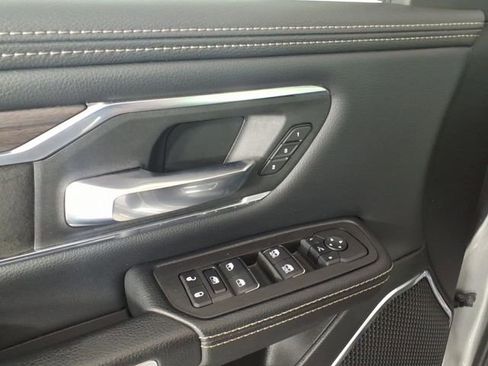 Used 2025 RAM 1500 Laramie AWD/4WD image 14