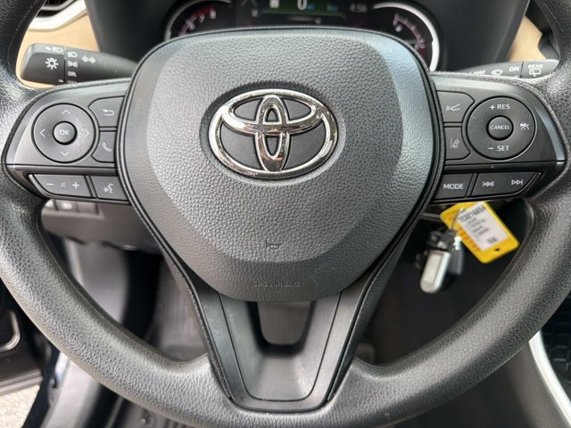 Certified 2025 Toyota RAV4 LE FWD image 23