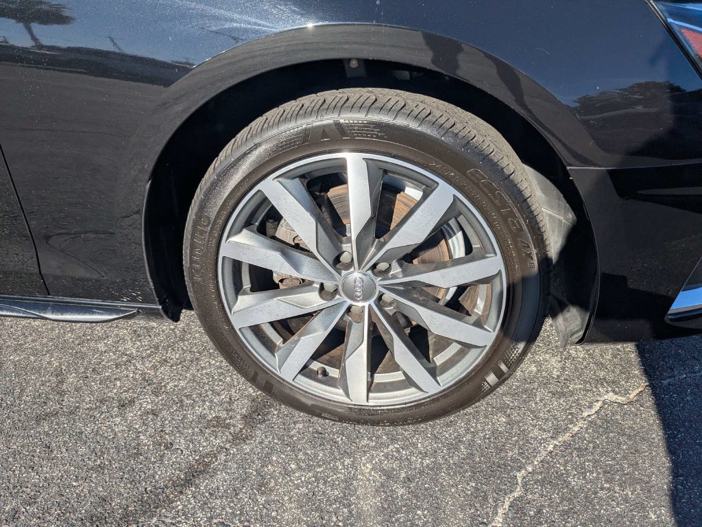 Used 2020 Audi A4 2.0T Premium w/ Convenience Package FWD image 11