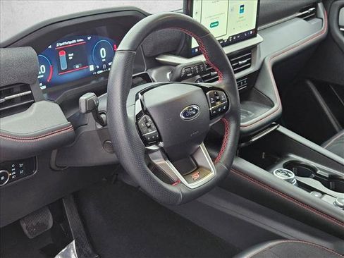 Certified 2025 Ford Explorer ST image 10