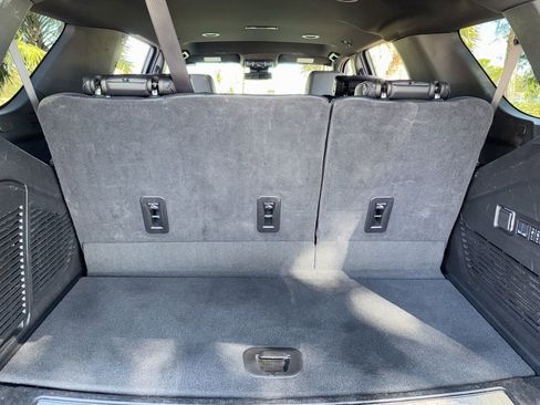 Used 2025 GMC Yukon Denali image 26