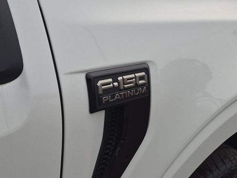Used 2025 Ford F150 Platinum AWD/4WD image 29