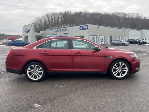 Used 2013 Ford Taurus SHO image 4