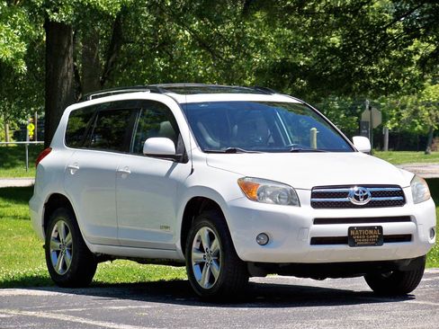 Used 2008 Toyota RAV4 Limited AWD/4WD image 3